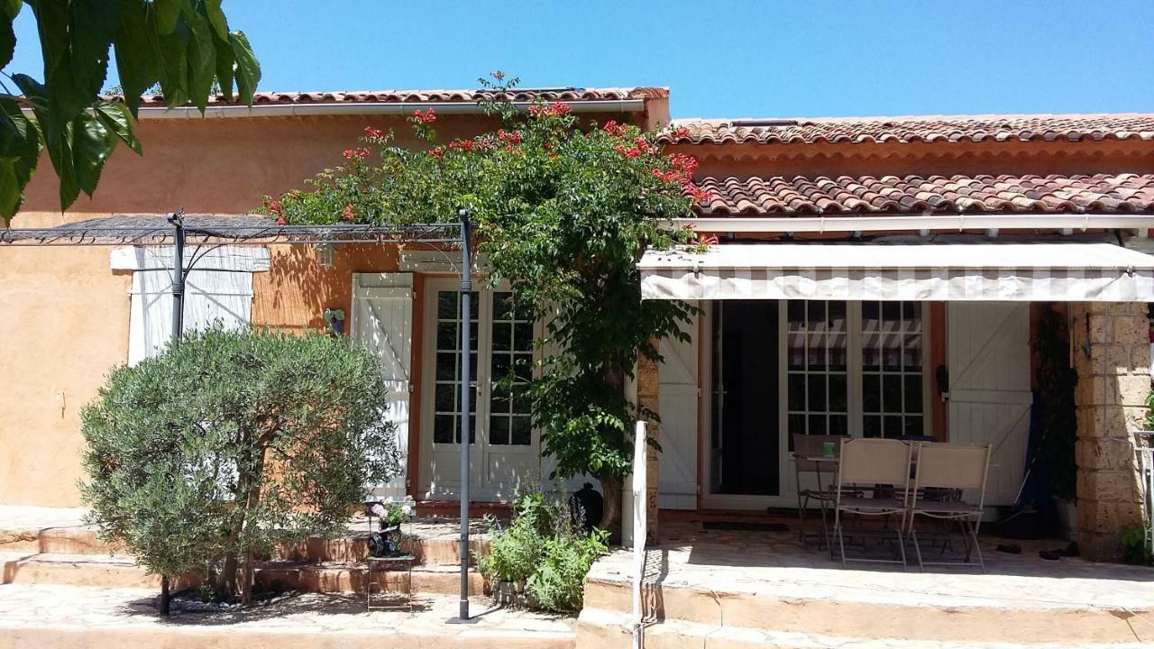 La Mansardiere Villecroze Exterior photo